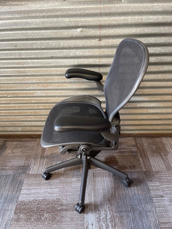 Executive Liquidation Herman Miller Aeron Liquidation Sale Office